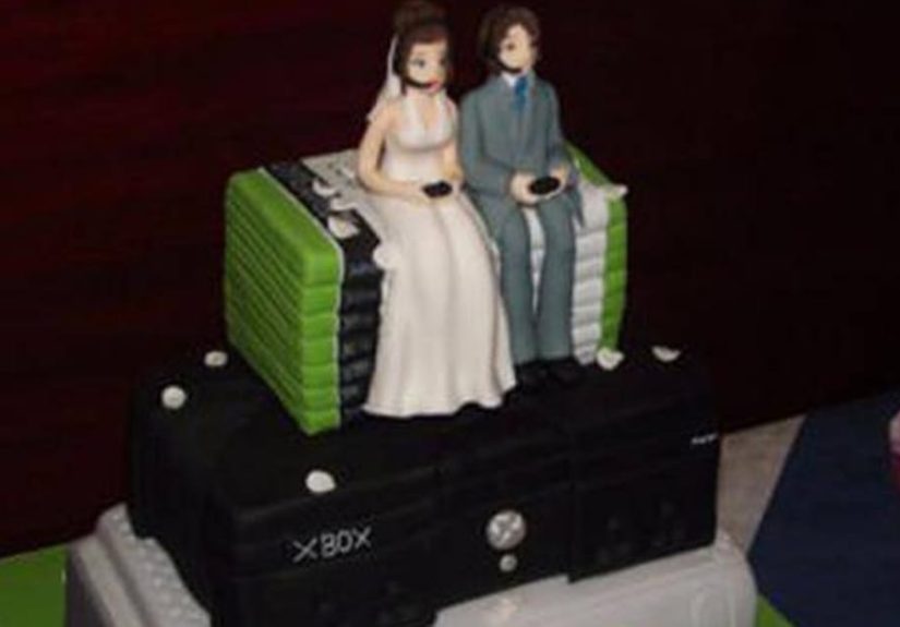 Geeky Wedding Cake Toppers