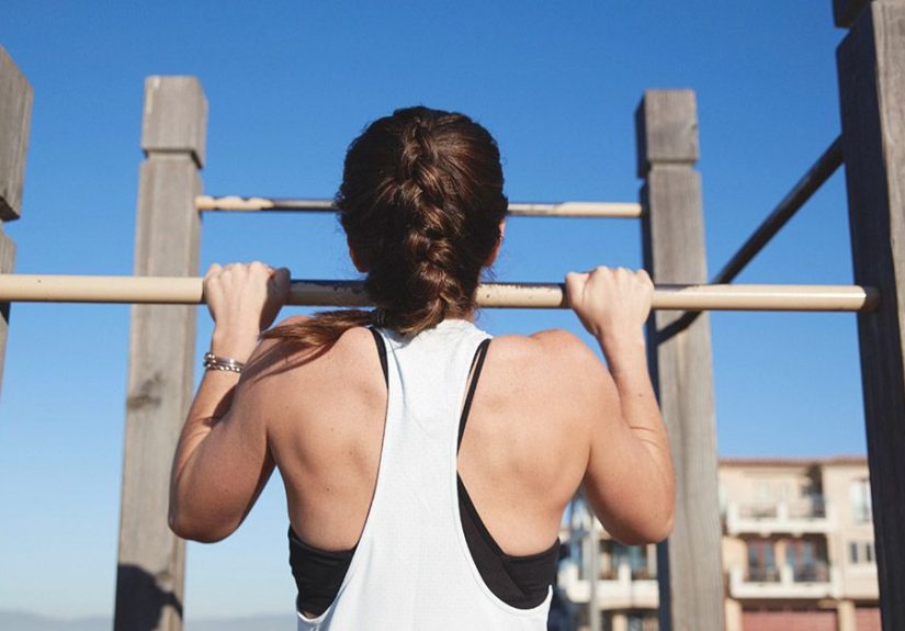 How to Do Negative Pullups and Progress on Your Pullup Goals