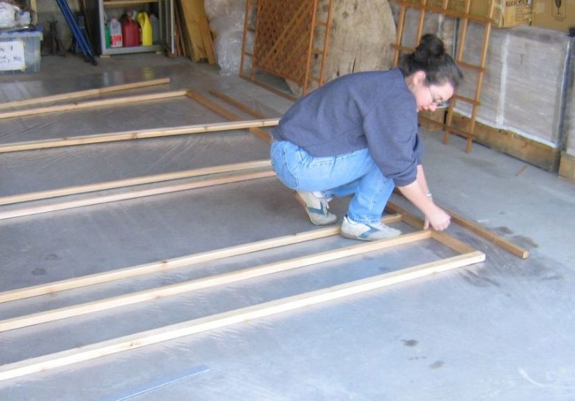 17 Ways to Build a Gorgeous Garden Trellis This Summer