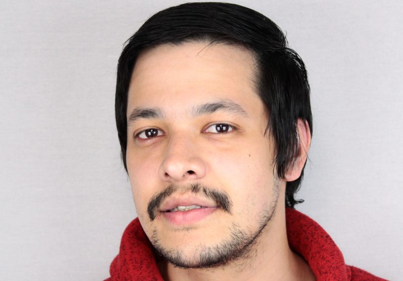 3 Ways to Use Wax on Your Hair