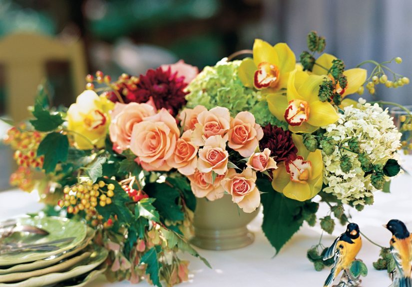 8 Simple Steps to Arrange Flowers Like a Pro