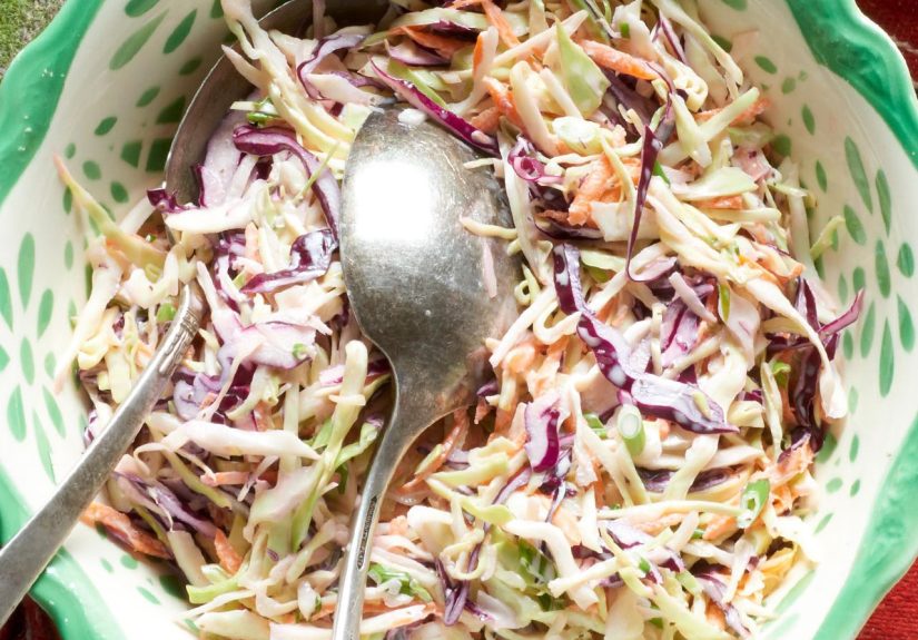 Classic Creamy Coleslaw Recipe