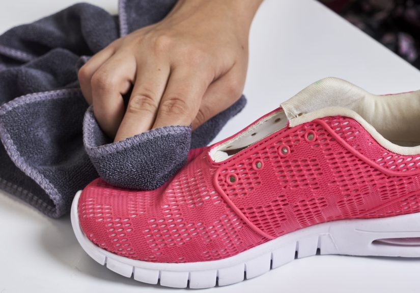 Dry Wet Shoes Quickly (and Keep Them Odor-Free) Without a Dryer with These Expert Tips