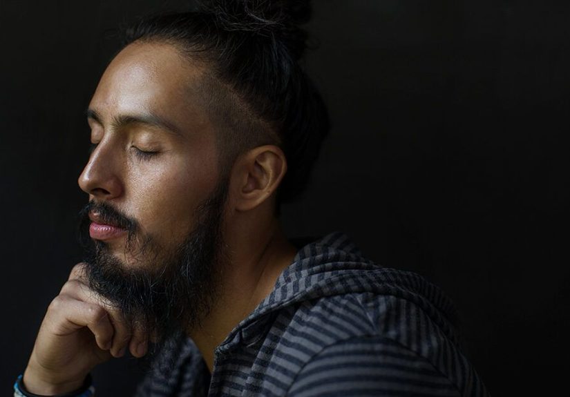 How to Be Mindful of Your Emotions: 7 Ways