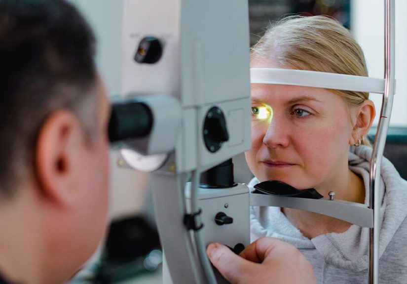 Retinal Bleeding: Symptoms, Causes, Diagnosis, and Treatment