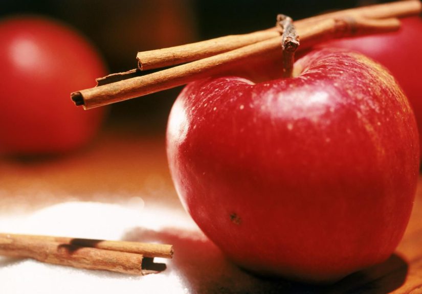 Sweet Apple Cinnamon Empanadas Recipe