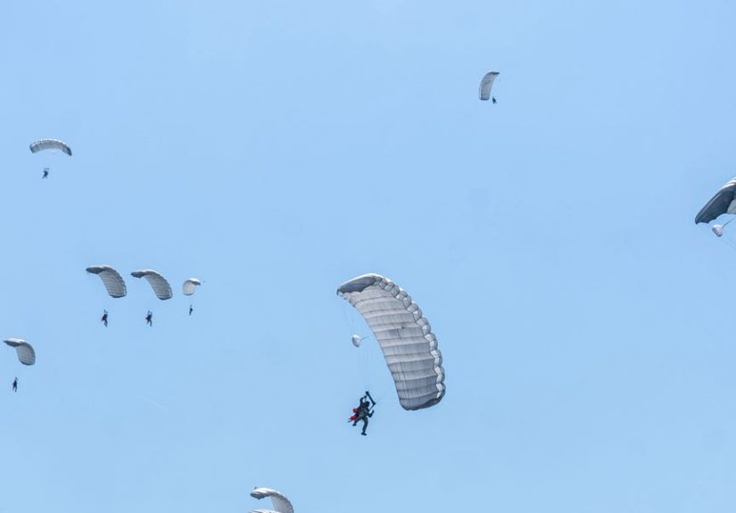 U.S. Soldiers Could Fly into Combat on Powered Paragliders