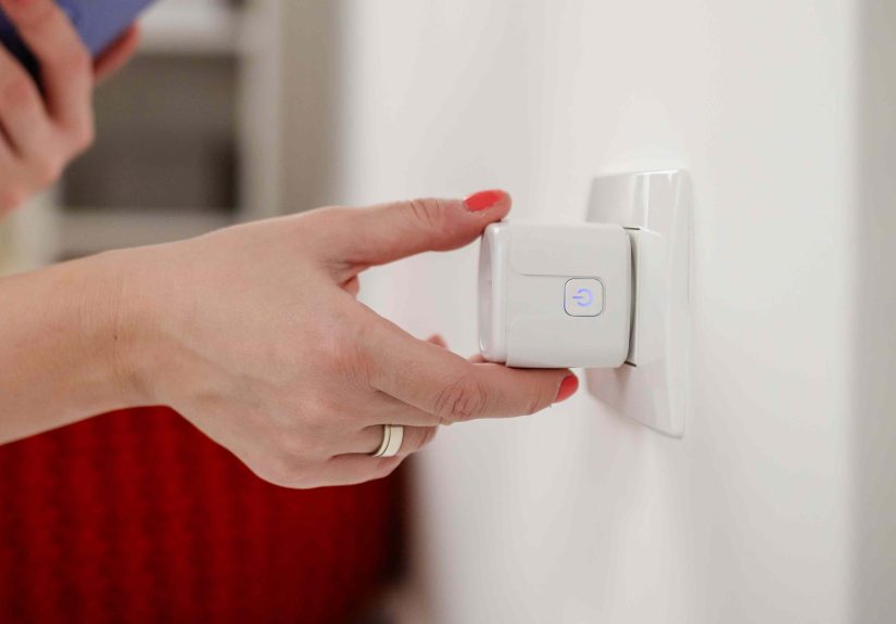 Can Smart Plugs Really Lower Your Electrical Bill? We Asked Electricians