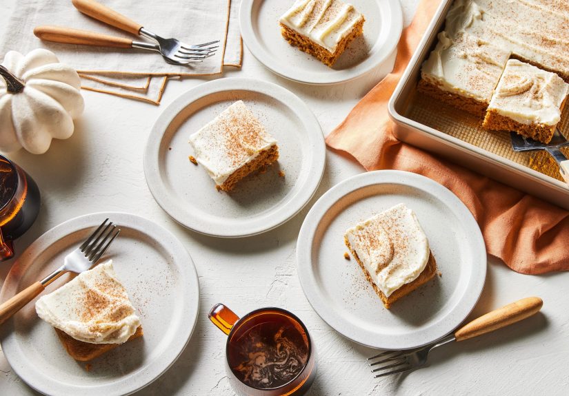 Easy 2-Ingredient Pumpkin Cake Recipe