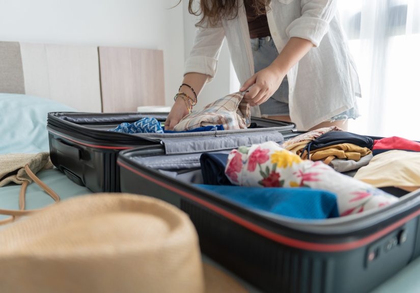 How to Check for Bed Bugs While Traveling