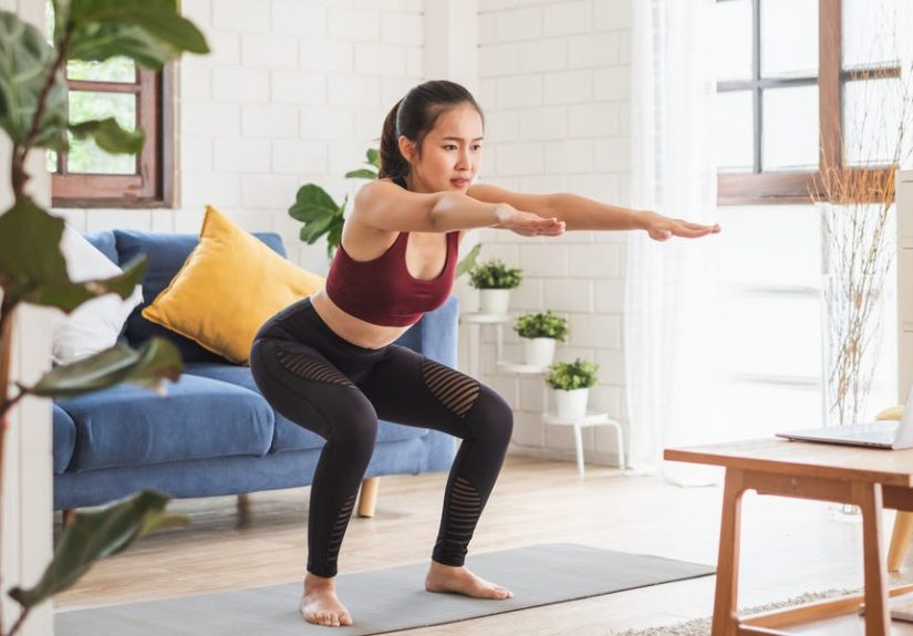 10 Best 15-Minute Workouts for 2021 - 15-Minute Exercises for Beginners