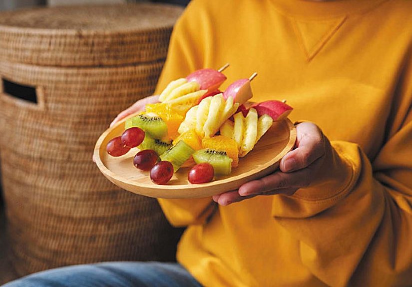 Eating more fruit at midlife may help ward off later-life depression - Harvard Health