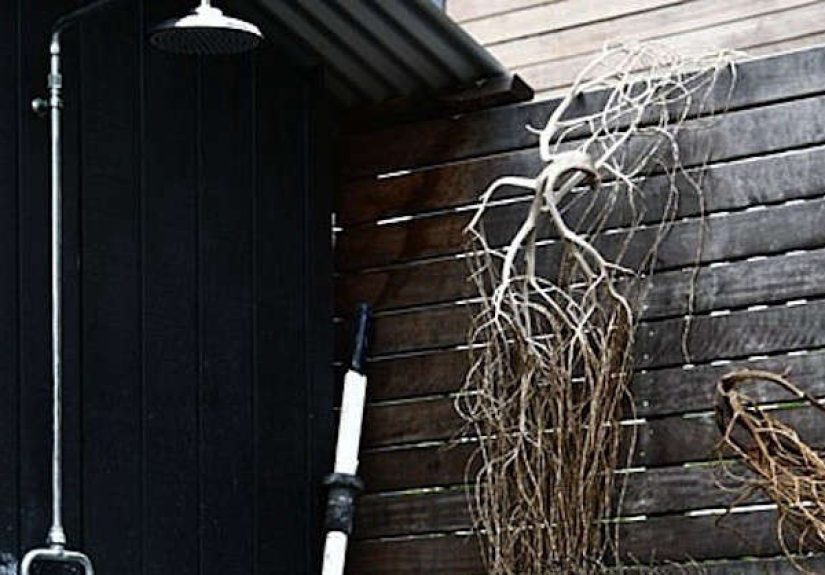 High/Low: Rugged Outdoor Shower