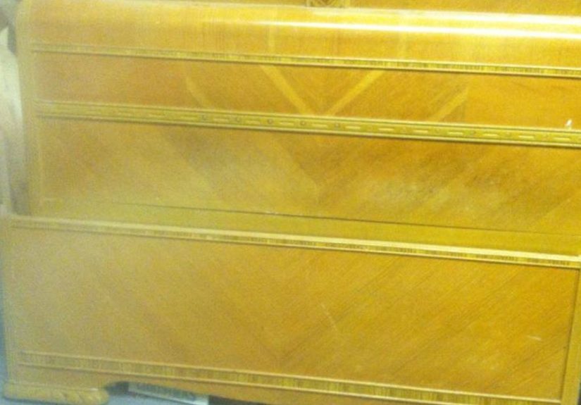 Rose Stained Headboard Bench