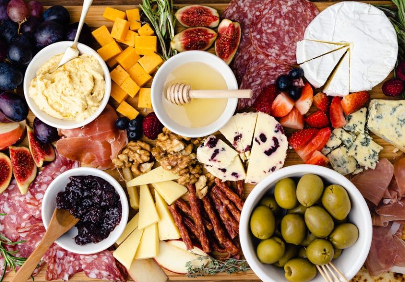 12 Best Charcuterie Board Ideas for Easy Entertaining