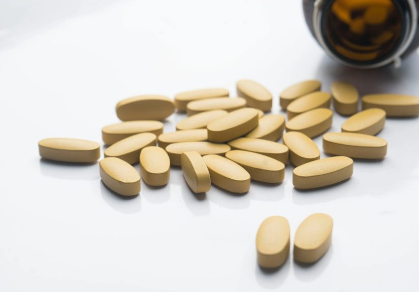 4 Common Supplements That Might Make You Itch