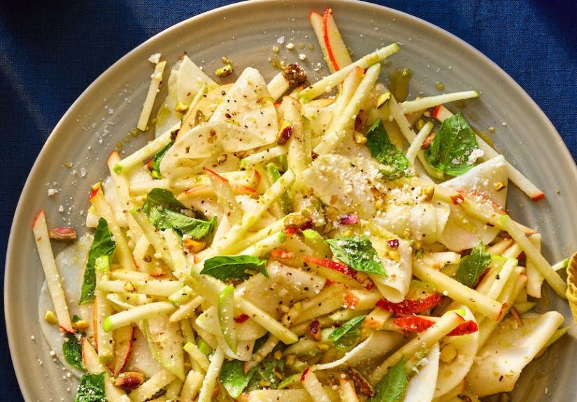Best Kohlrabi and Apple Salad Recipe - How To Make Kohlrabi and Apple Salad