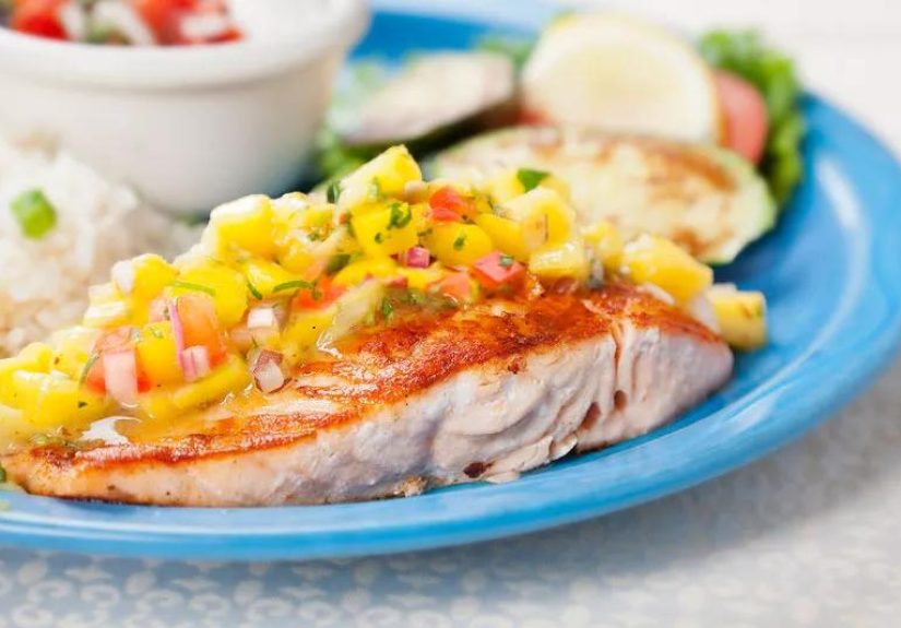 Recipe: Salmon With Mango Salsa
