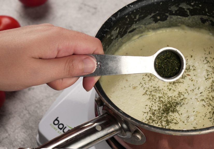 How to Thicken Liquid with Cornstarch: 12 Steps