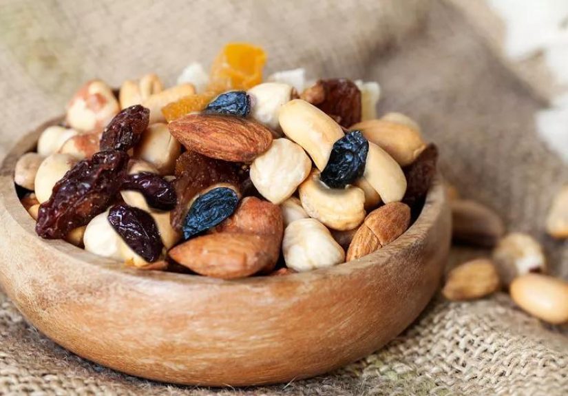 Recipe: Sweet and Savory Heart-Healthy Snack Mix